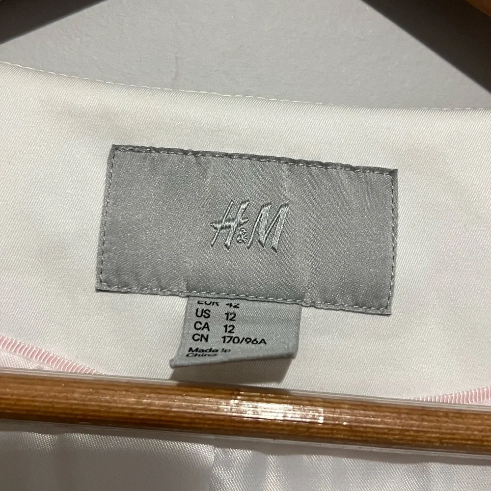 H&M Floral Satin Cropped Jacket Women's 12 Feminine Pink Grey White Snap Front - Picture 6 of 9